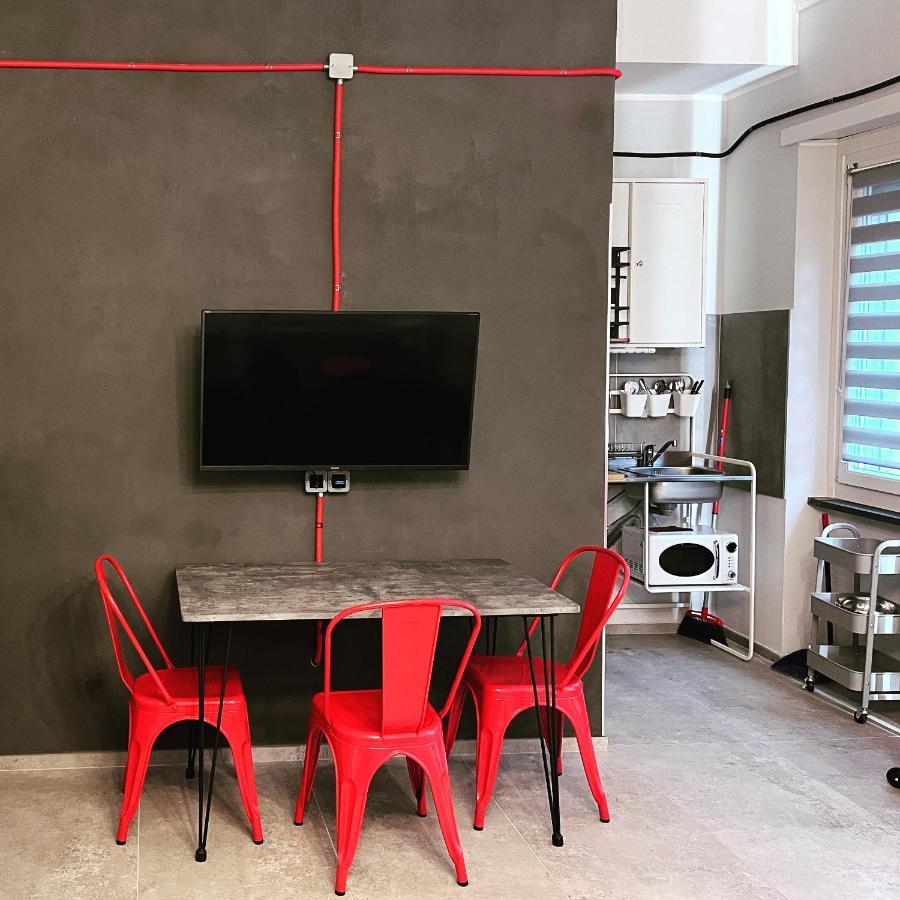 Minardi Apartments แวร์เชลลี ภายนอก รูปภาพ