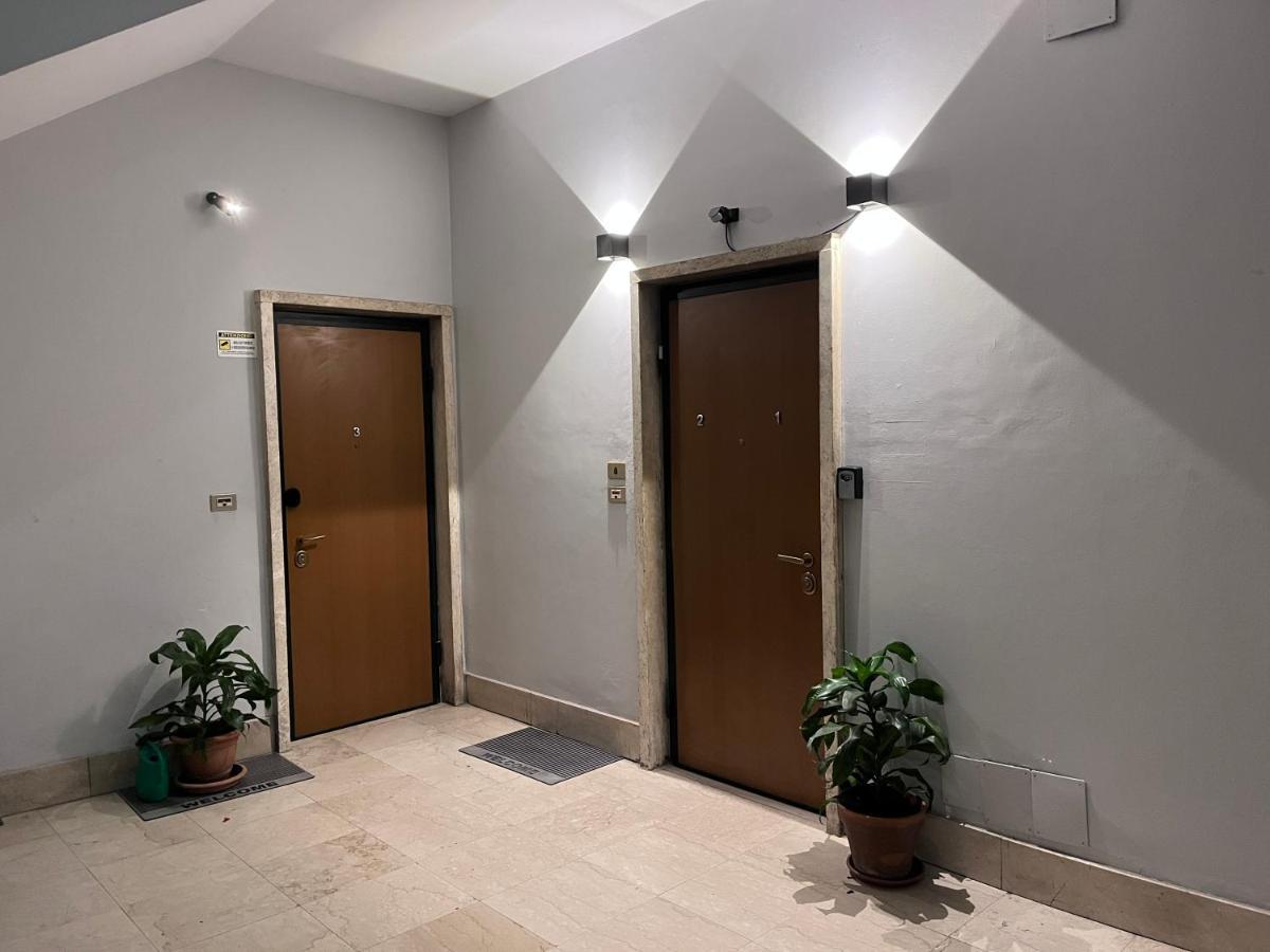 Minardi Apartments แวร์เชลลี ภายนอก รูปภาพ